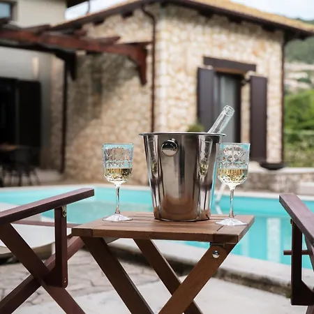 The Walnut Tree With Private Pool 10 Mins Drive From The Villa Vasiliki