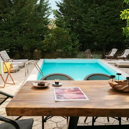 Villa The Walnut Tree With Private Pool 10 Mins Drive From The *