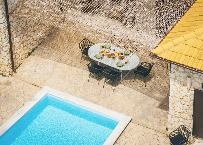Terra, Private, Luxury With Pool 10 Mins Drive From The וילה ואסיליקי